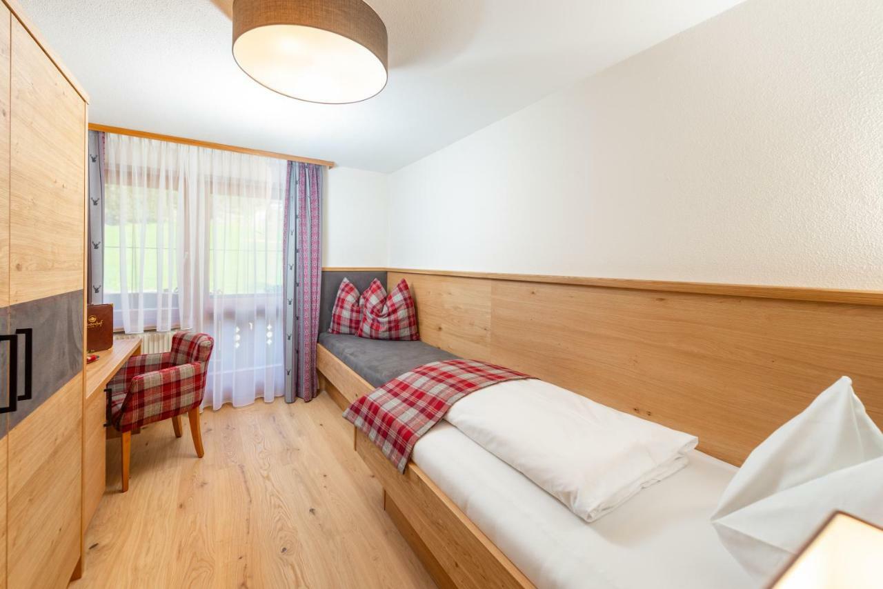 Hotel Lindenhof Ramsau am Dachstein Exteriör bild